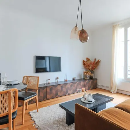 Apartment Charm And Serenity In This Modern Cocoon For 2 Paris